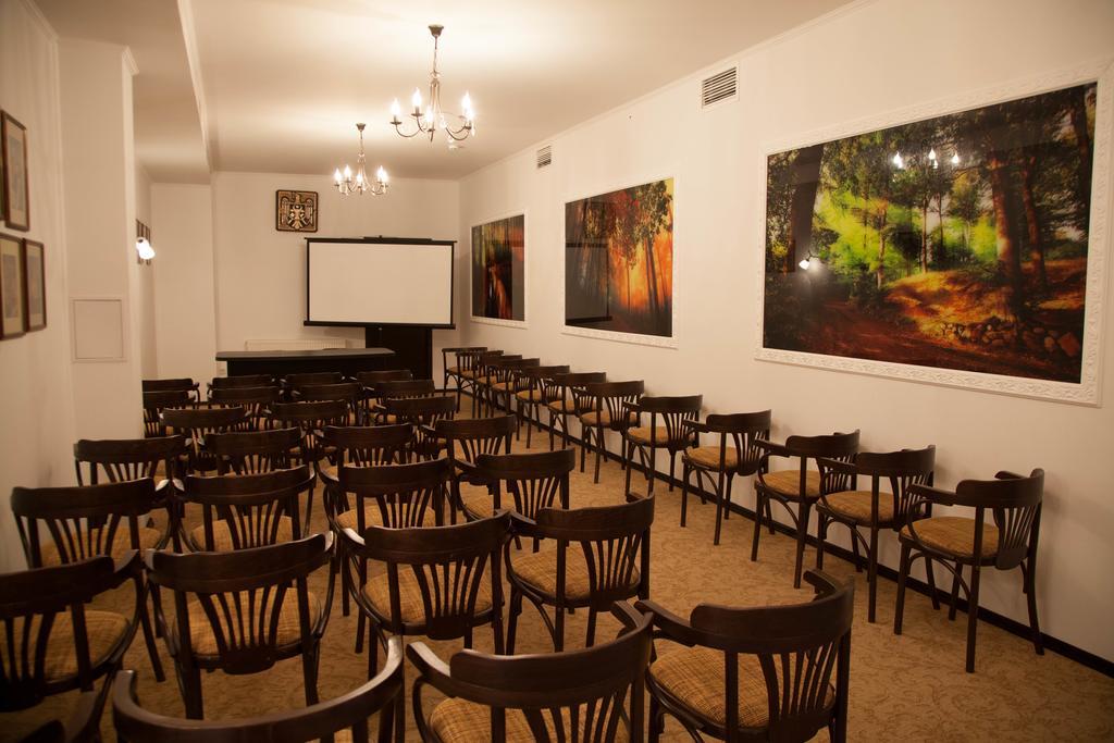 Florentina Hotel Edinet Esterno foto