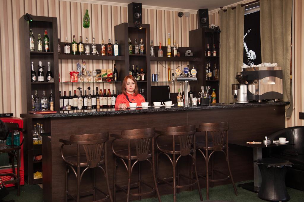 Florentina Hotel Edinet Esterno foto