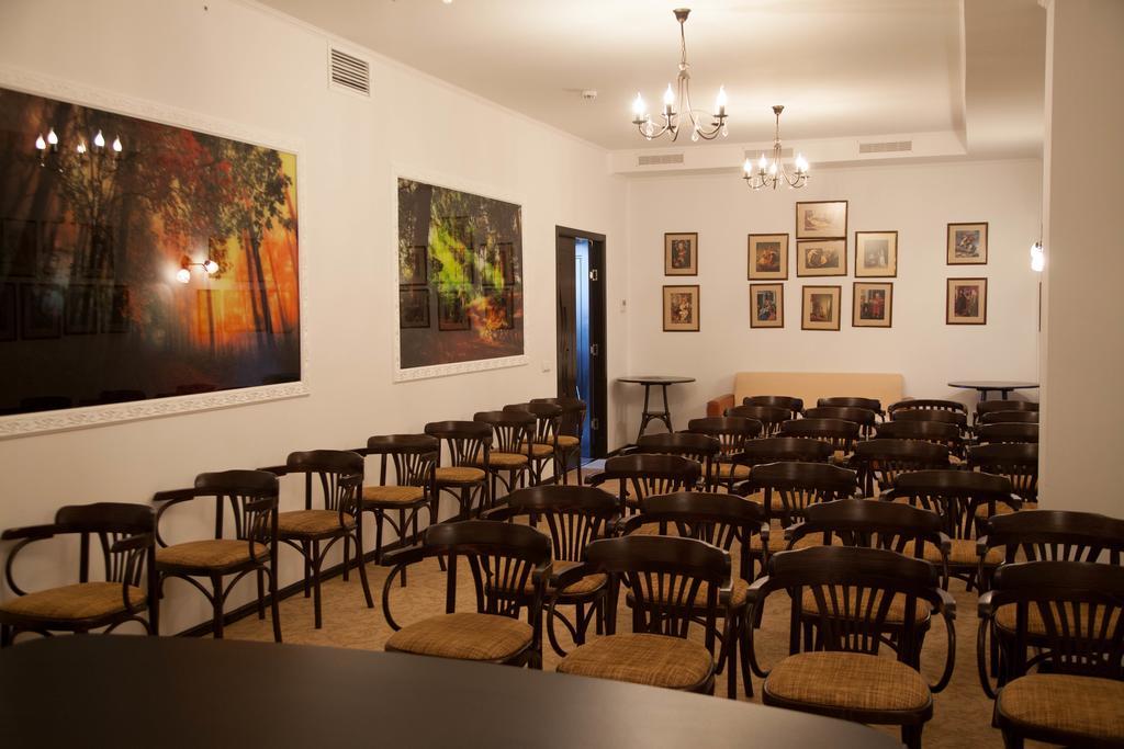 Florentina Hotel Edinet Esterno foto
