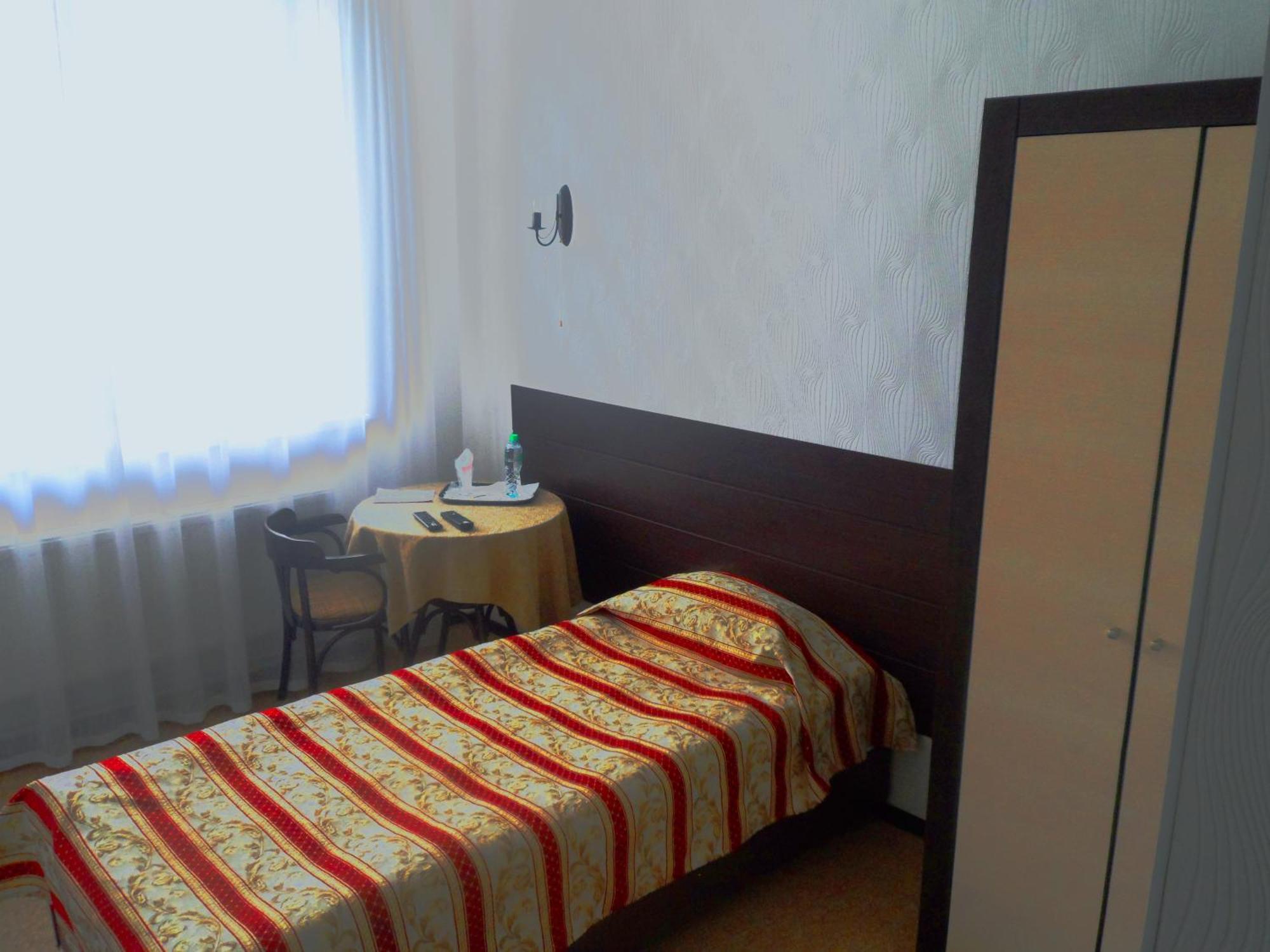 Florentina Hotel Edinet Esterno foto